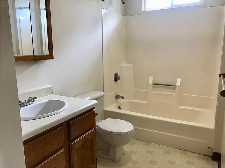 50 Mowry Ave #1 — Photo 5