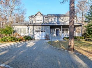 45 E Gate Rd, Wainscott, NY 11975