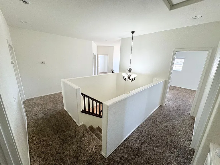 4132 Grandview Dr — Photo 16