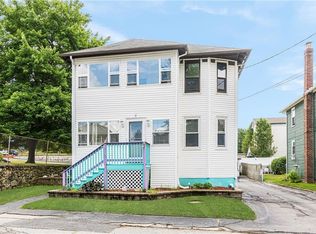 8 Branch Ave, North Smithfield, RI 02896