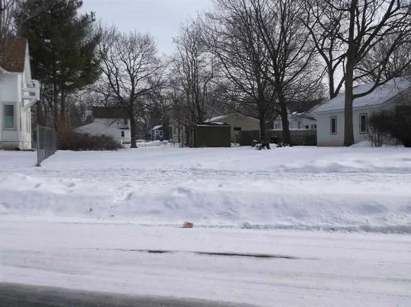 1121 Eaton Ave, Beloit, WI 53511