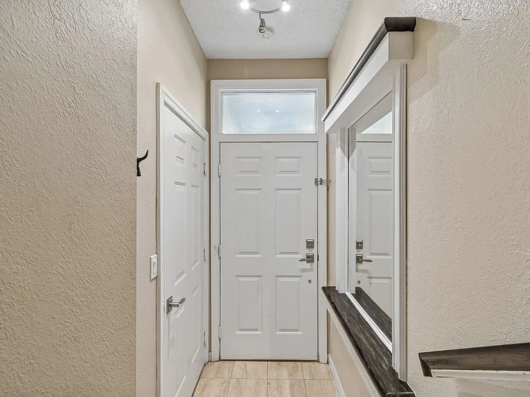 1010 Normandy Trace Rd — Photo 4