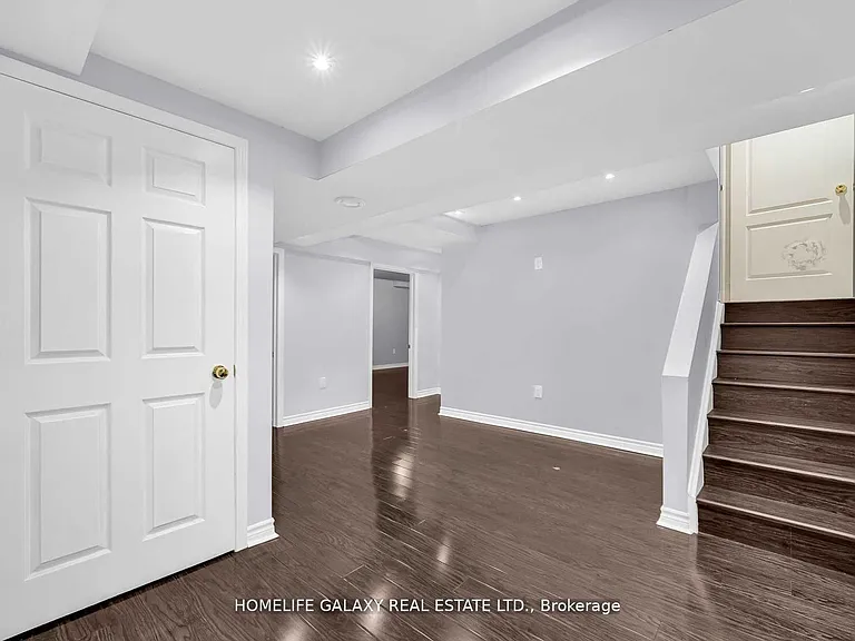 19 Warburton Dr #BSMNT — Photo 9