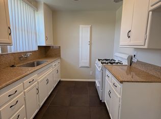 1015 E San Antonio Dr APT D, Long Beach, CA 90807
