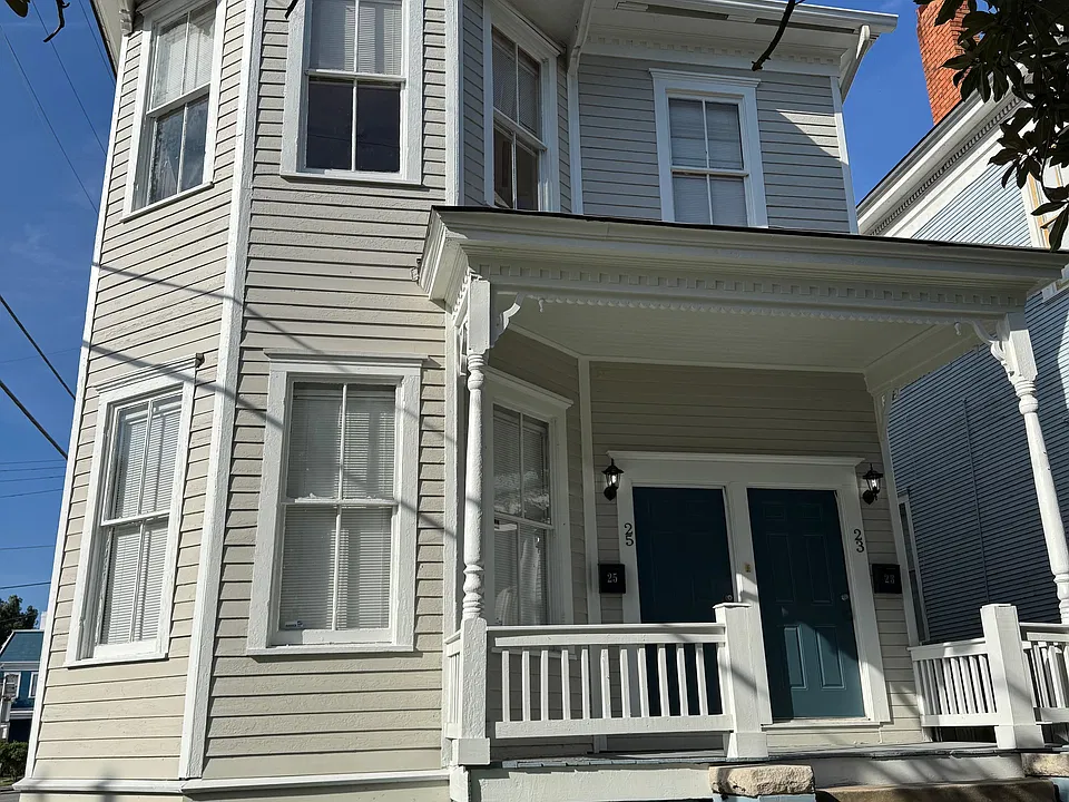 23 E 39th St #23