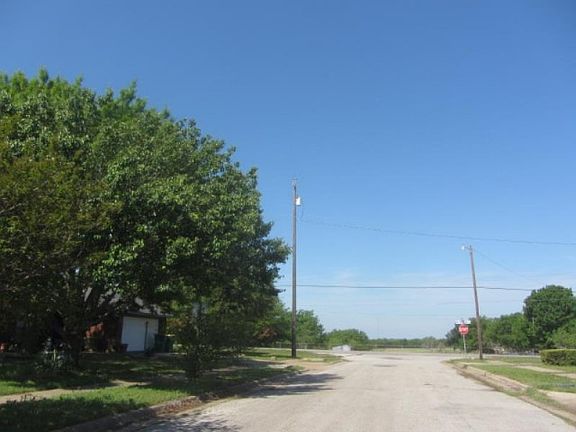 5th image of 106 Mesa Moor Dr
