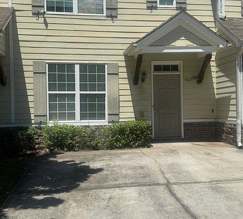3rd image of 4227 High Park Ln