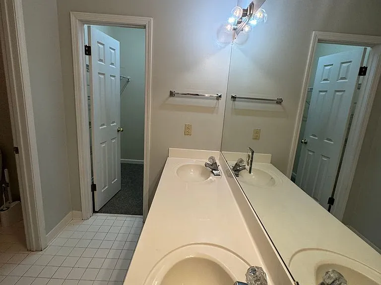 1450 Crenshaw Pl S — Photo 19