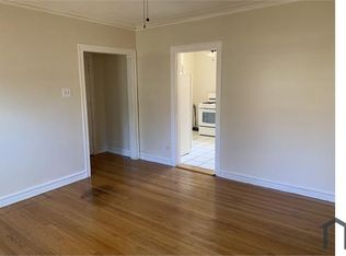 2501 E 84th St #1W, Chicago, IL