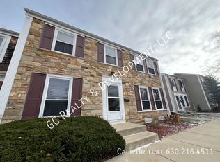 1995 Cardigan Pl, Hoffman Estates, IL 60169