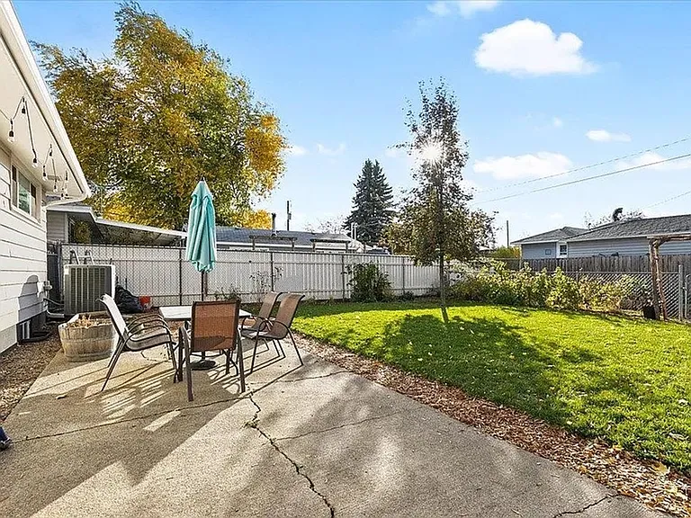 3924 E 24th Ave — Photo 23