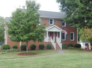 246 Hedrick Dr, Kernersville, NC 27284