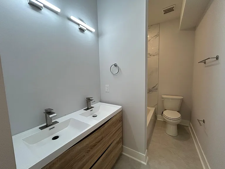 2205 N Franklin St #2 — Photo 18