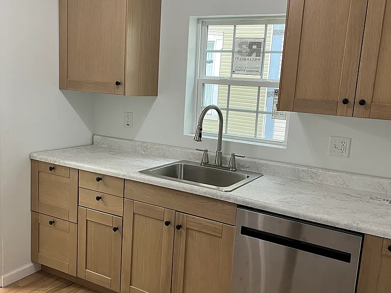 56 W Central Ave — Photo 10