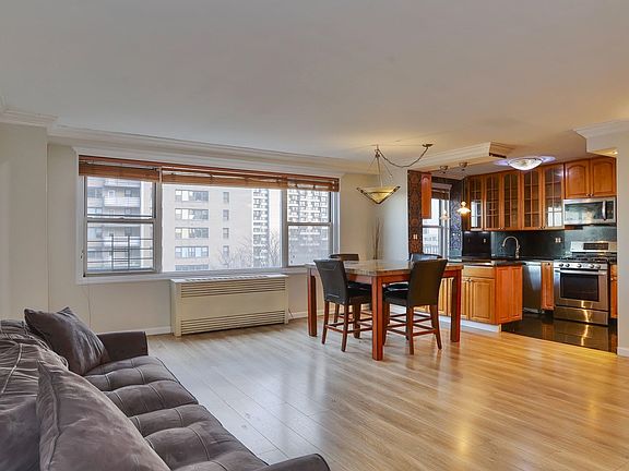 5th image of 225 Saint Pauls Ave APT 8K