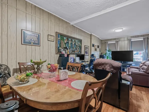 225 Hale Avenue image 14 of 32