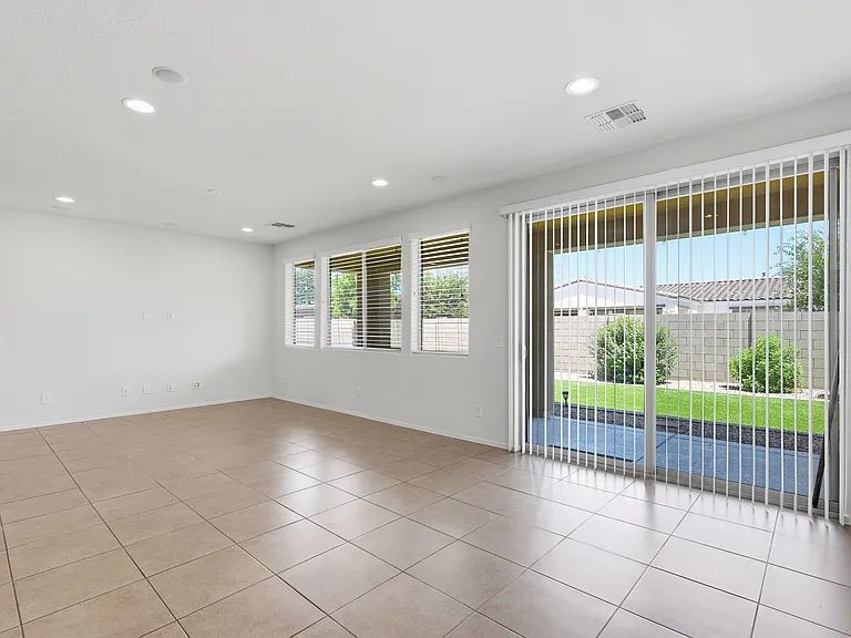 22458 E Camina Buena Vis — Photo 13