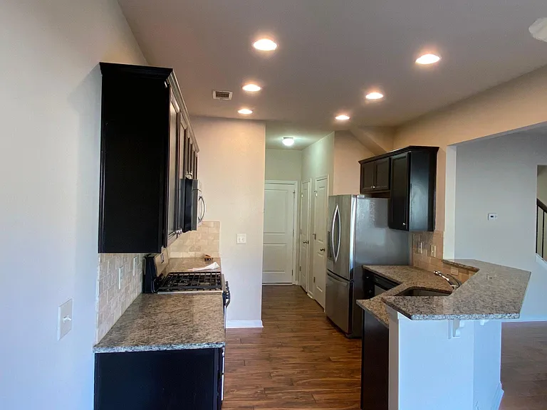 4925 Ducote Trl — Photo 10