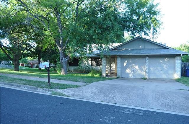1st image of 1304 Warrington Dr