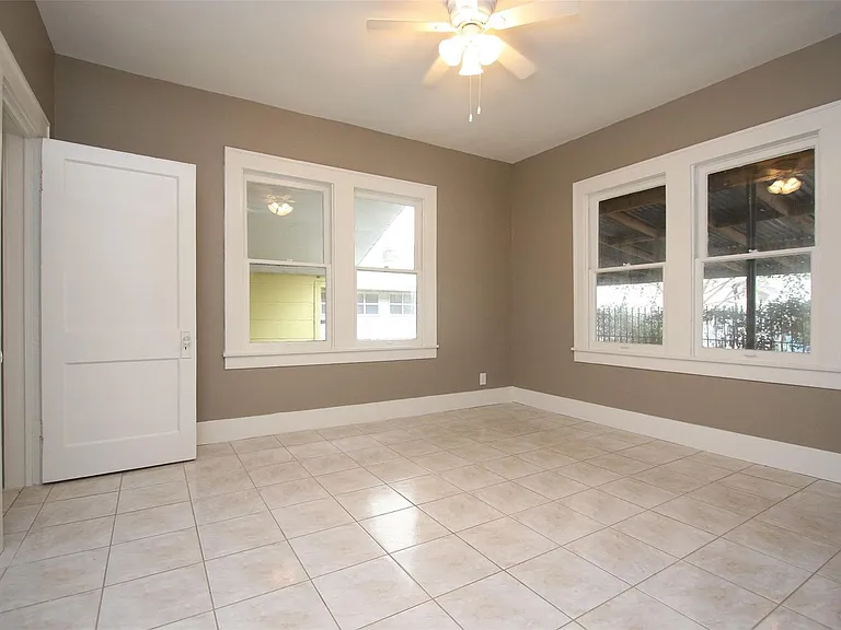 1127 Walling St — Photo 15