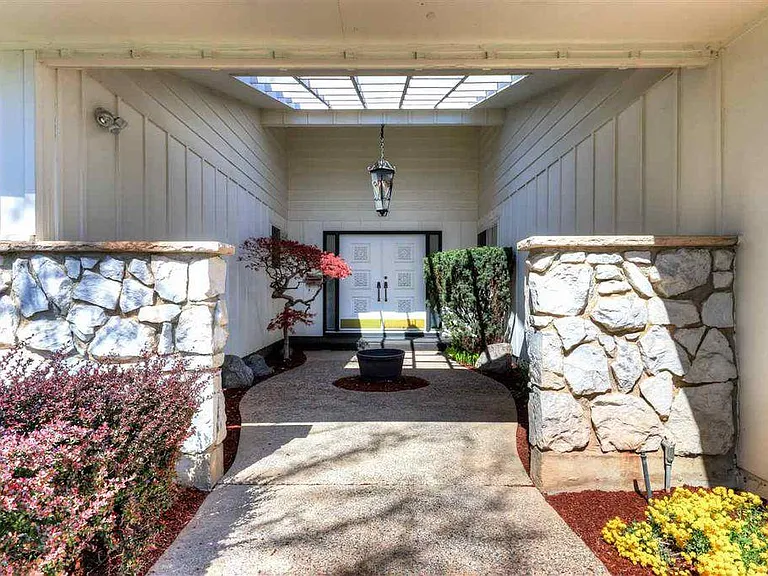 3914 N Rampart St — Photo 2