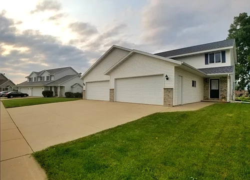 2032 Autumn Ln #2032 Photo 1