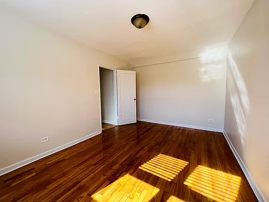 Rented by Pear NYC LLC | media 27