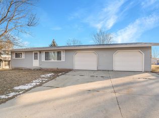 1606A Hoover St, New Holstein, WI 53061