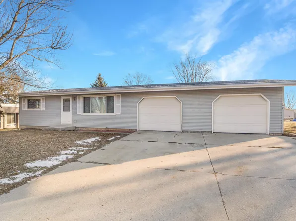 1606A Hoover St, New Holstein, WI 53061