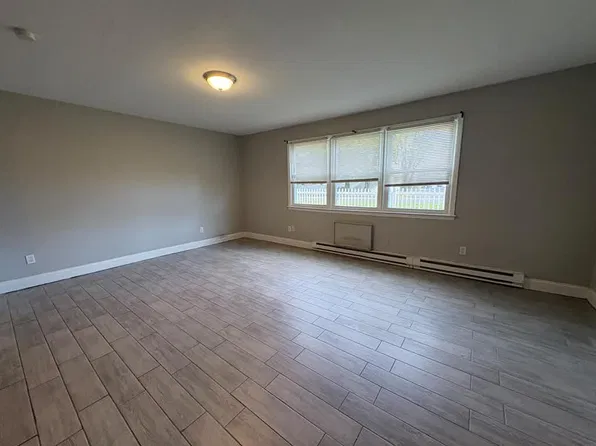 156 Bull Hill Ln, West Haven, CT