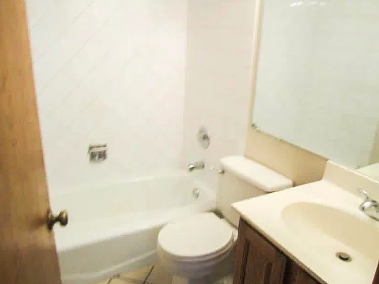 8524 W Catherine Ave #1N — Photo 4
