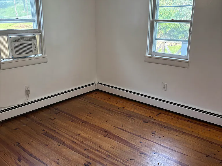 644 Vine St — Photo 4