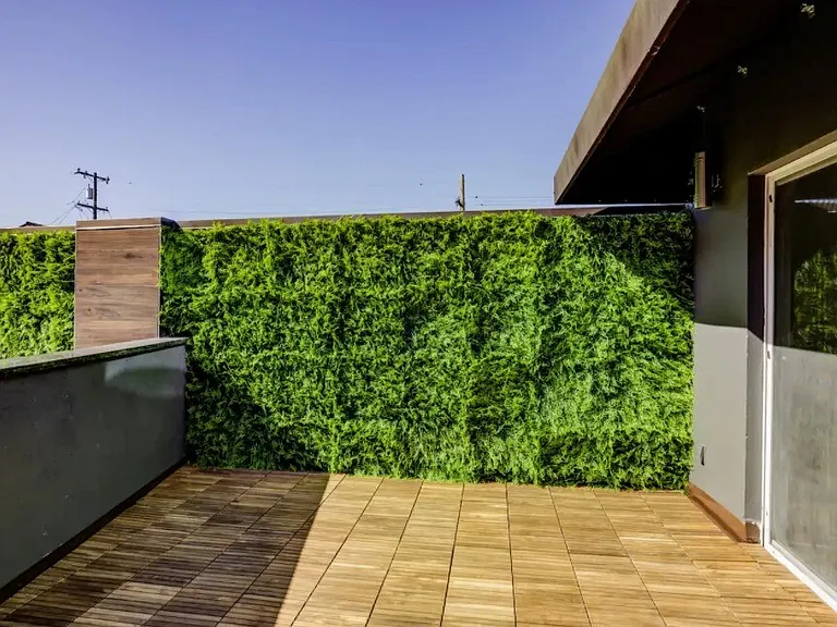 2335 Market St — Photo 22