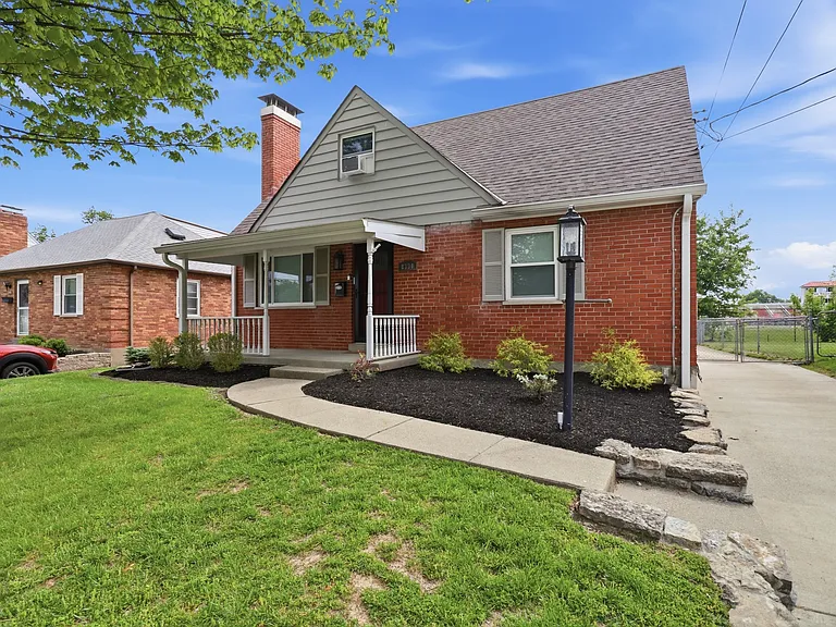 8330 Wexford Ave — Photo 37