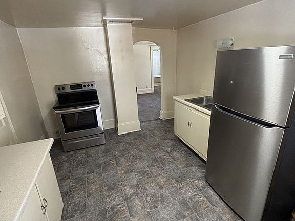 5th image of 844 3rd St #1/2