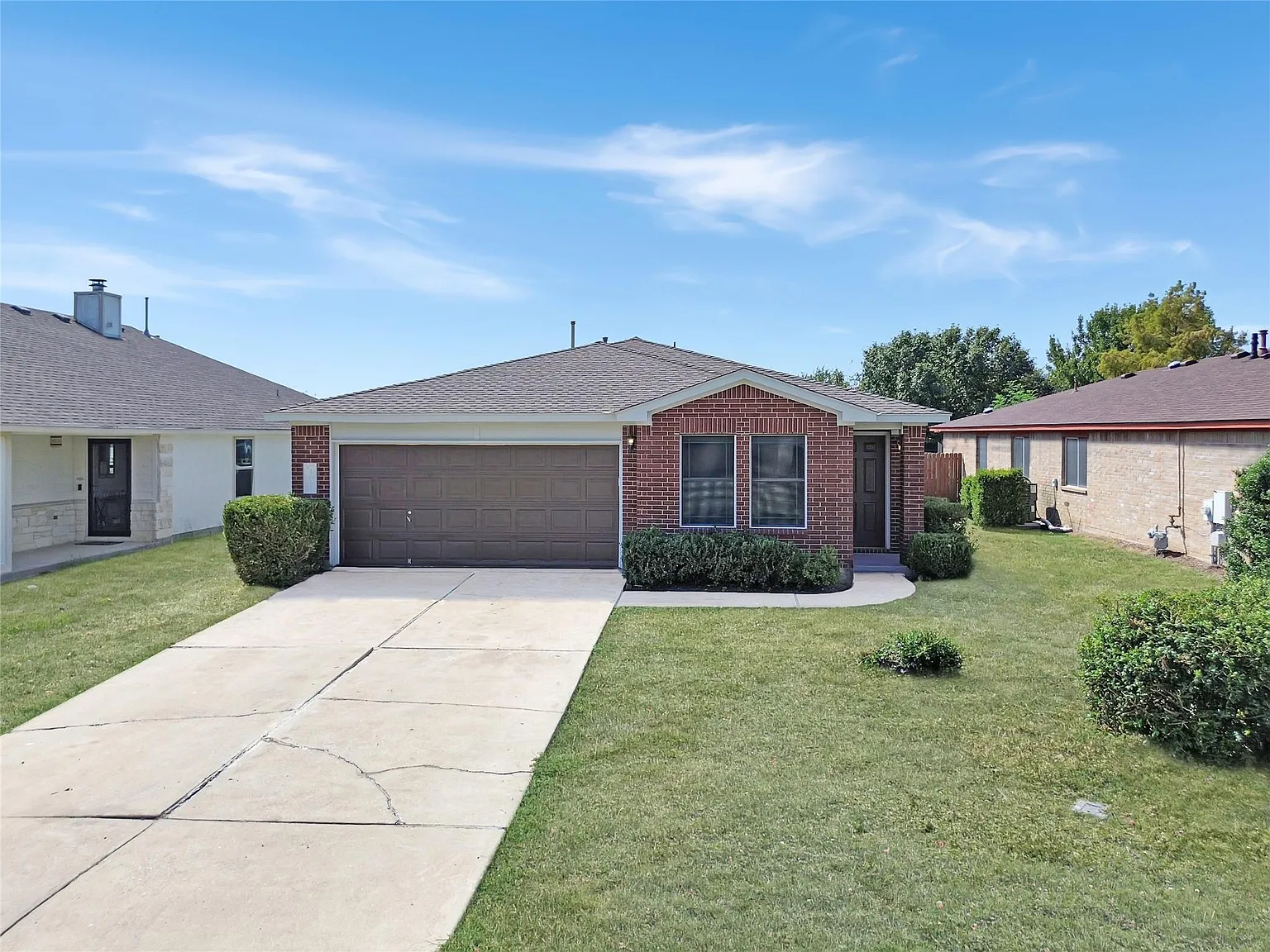 3 bed, 2.0 bath, 1615 sqft, $1,850 — Photo 2
