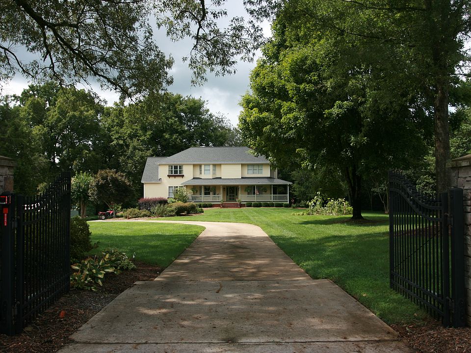 Beautiful gated entry