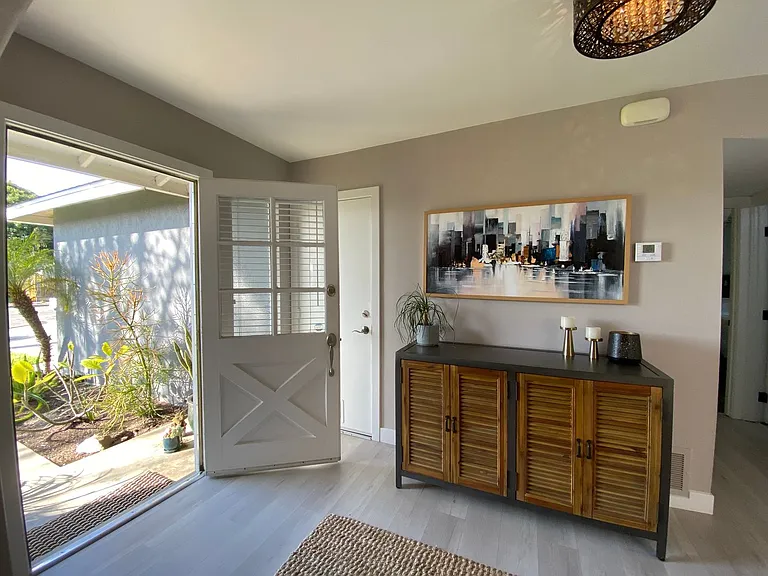 2415 Stevens Cir — Photo 4