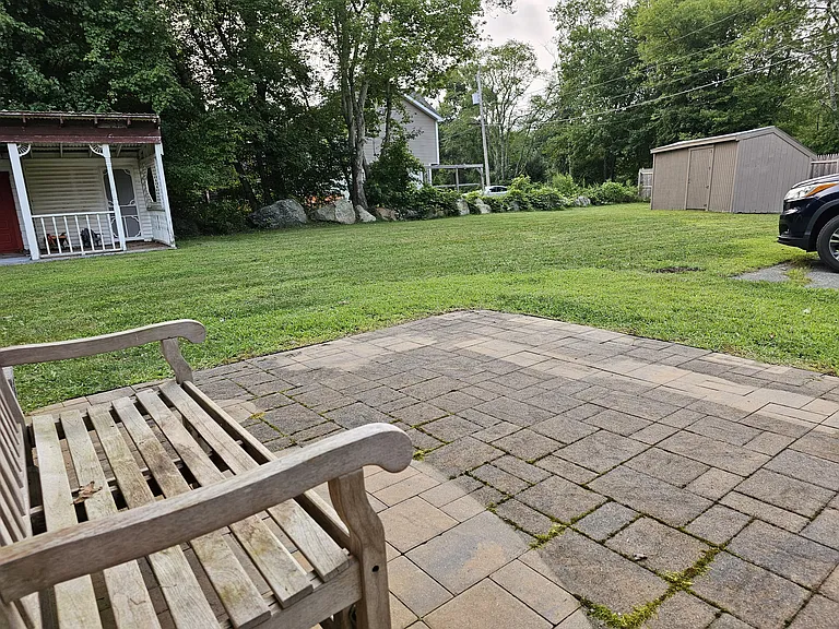 432 American Legion Hwy — Photo 10