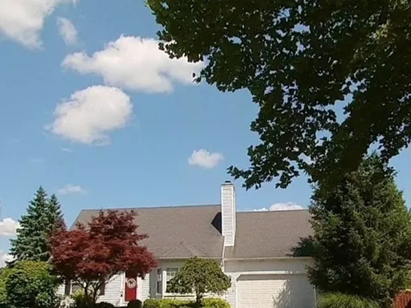 1342 Gill Ct, Twinsburg, OH 44087