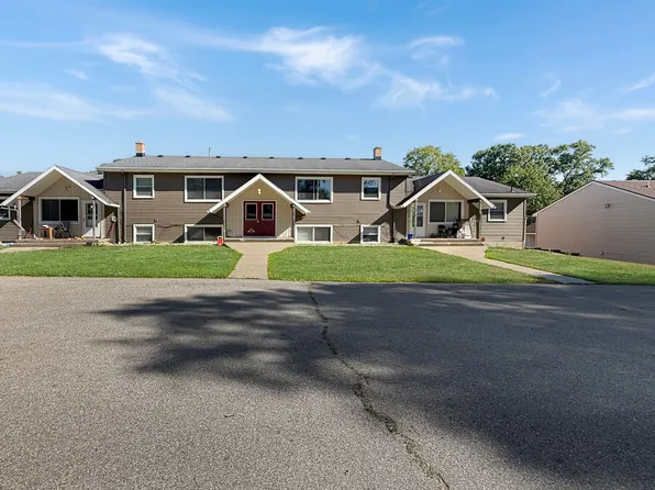5890 Christie Ave SE, Kentwood, MI 49508