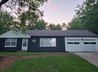 7538 Norwood St, Prairie Village, KS 66208