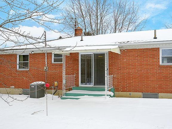 5th image of 4205 Etna St