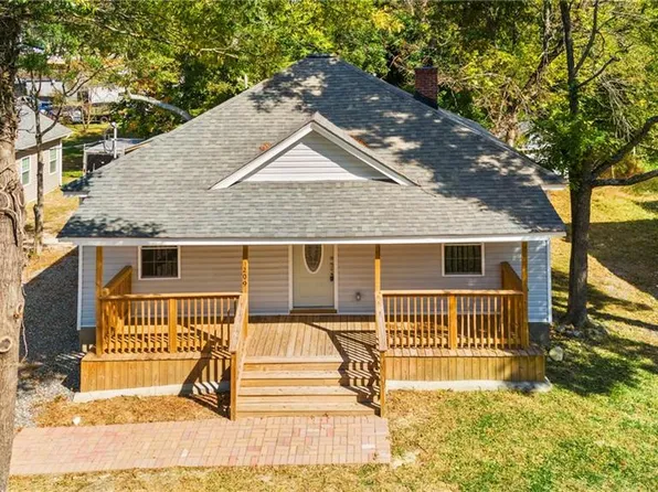 209 W Holt St, Burlington, NC 27217