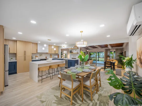 633 Kaha St, Kailua, HI 96734