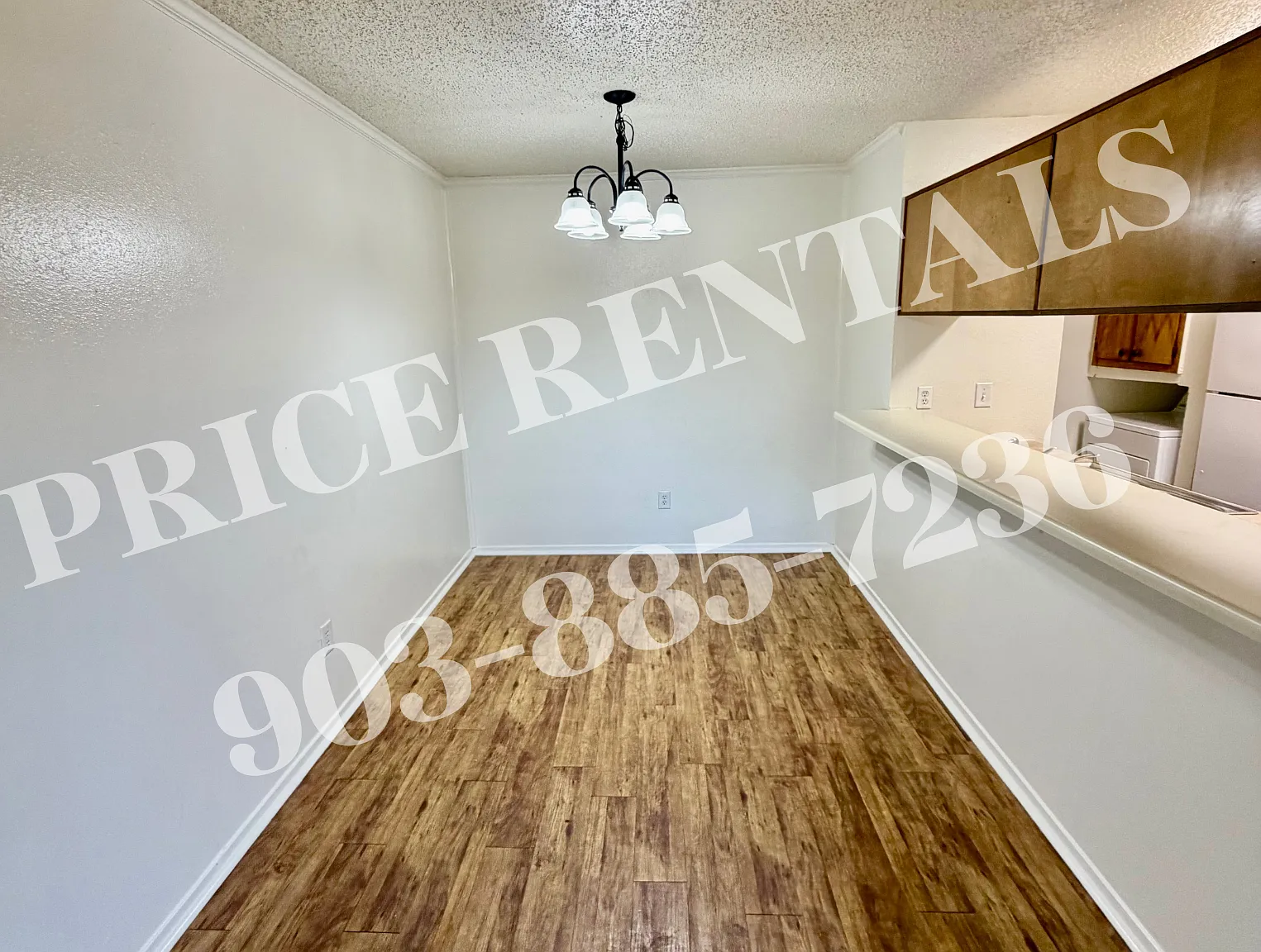 2 bed, 1.5 bath, 825 sqft, $1,025 — Photo 2