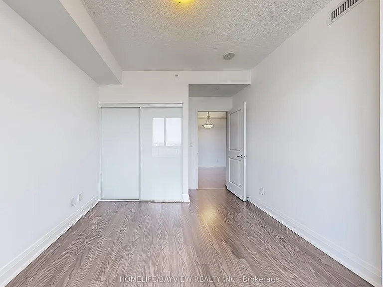 7167 Yonge St #1212 — Photo 24