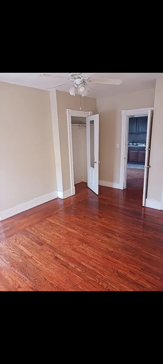 Building Photo - 102 College Ave #3