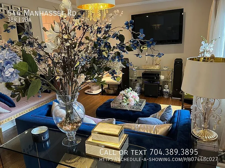 544 Manhasset Rd — Photo 3