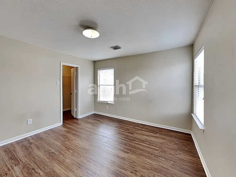 29435 Legends Glen Dr — Photo 17
